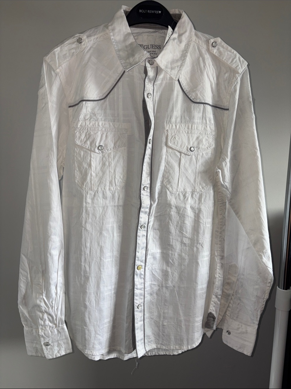 NWT GUESS White Button-Front Western Shirt with Contrast Piping